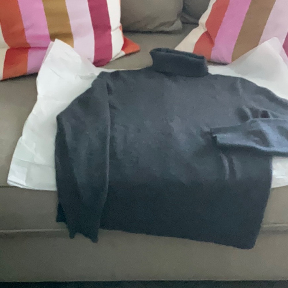 J crew 100% charcoal turtleneck sweater